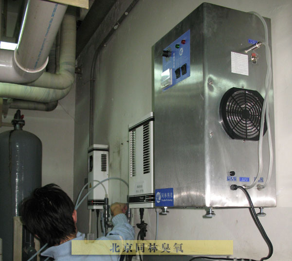 水箱消毒现场